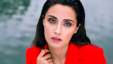 بیوگرافی دیلا دانیشمان